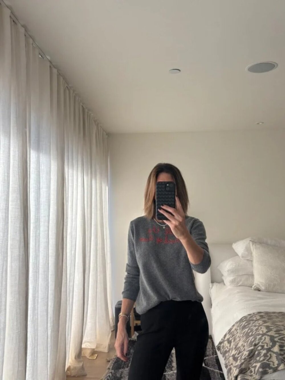 Lingua Franca 100% Cashmere Sweater - Picture 3 of 5